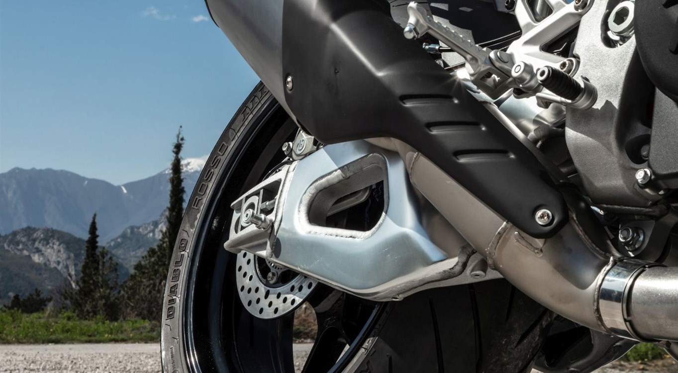 Aprilia Tuono V4 1100