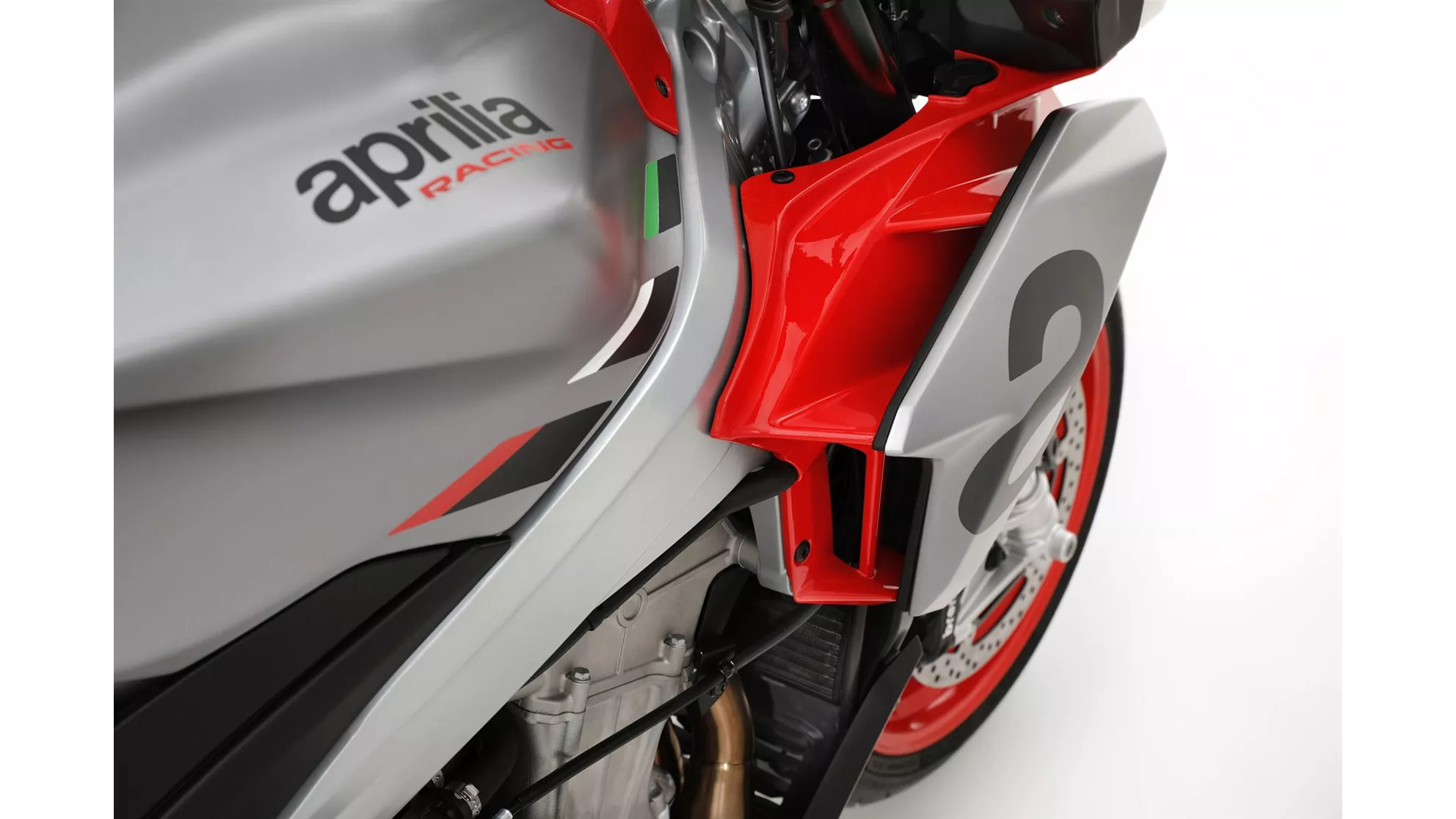 Aprilia Tuono 660 - Image 4 Aprilia Tuono 660 - Image 4