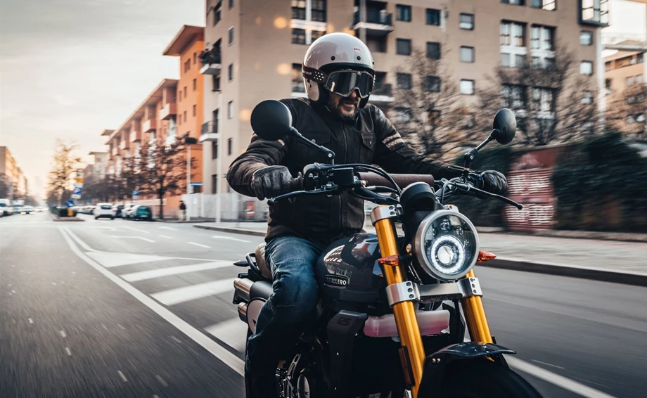 Fantic Caballero Deluxe 125 Bild 4: Fantic Caballero Deluxe 125