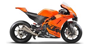 KTM RC 8C 2022 vs Krämer GP2-R 2022