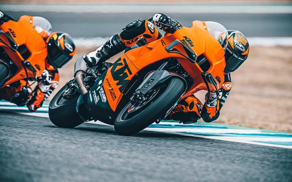 KTM RC 8C