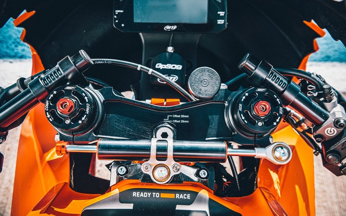 KTM RC 8C