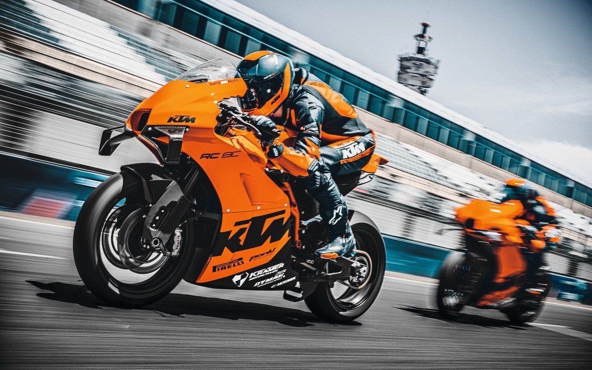 KTM RC 8C