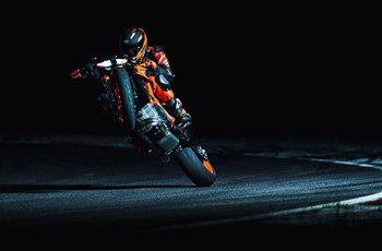 KTM 1290 Super Duke R EVO 2022 - Bild 3 KTM 1290 Super Duke R EVO 2022 - Bild 3