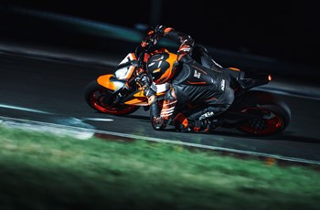 KTM 1290 Super Duke R EVO 2022 - Bild 21 KTM 1290 Super Duke R EVO 2022 - Bild 21