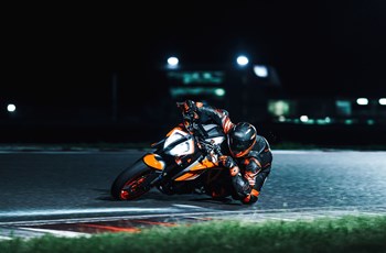 KTM 1290 Super Duke R EVO 2022 - Bild 5 KTM 1290 Super Duke R EVO 2022 - Bild 5