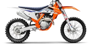 KTM 250 SX-F 2022 vs KTM 250 SX-F 2025 KTM 250 SX-F 2022 vs KTM 250 SX-F 2025