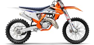 KTM 690 Duke 2009 vs KTM 125 SX 2022