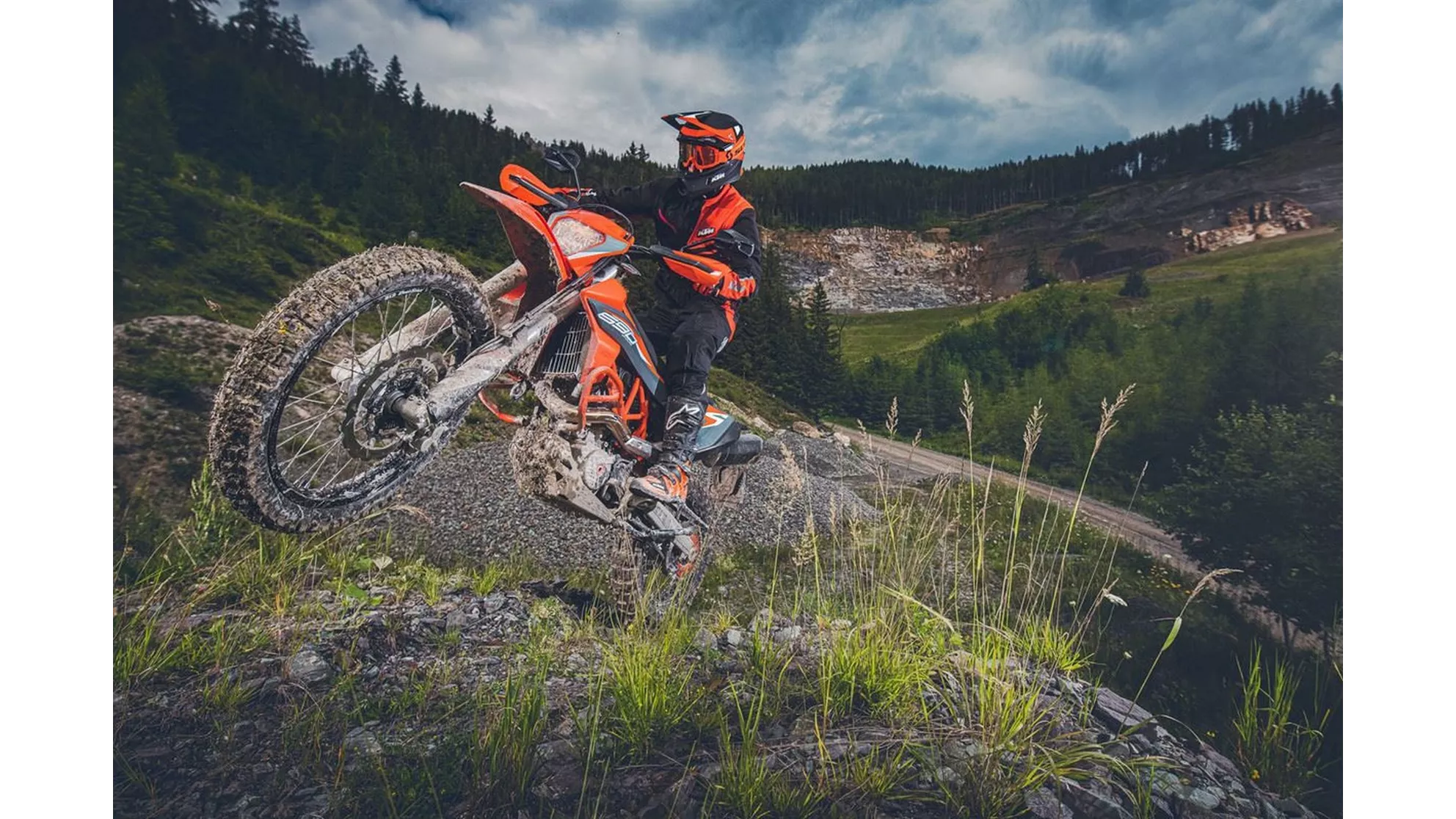 KTM 690 Enduro R - Image 1 KTM 690 Enduro R - Image 1