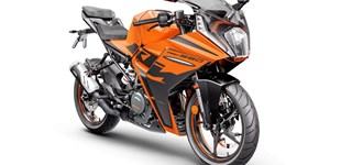 KTM RC 390 2022 vs Kawasaki Ninja 650 40th Anniversary 2024