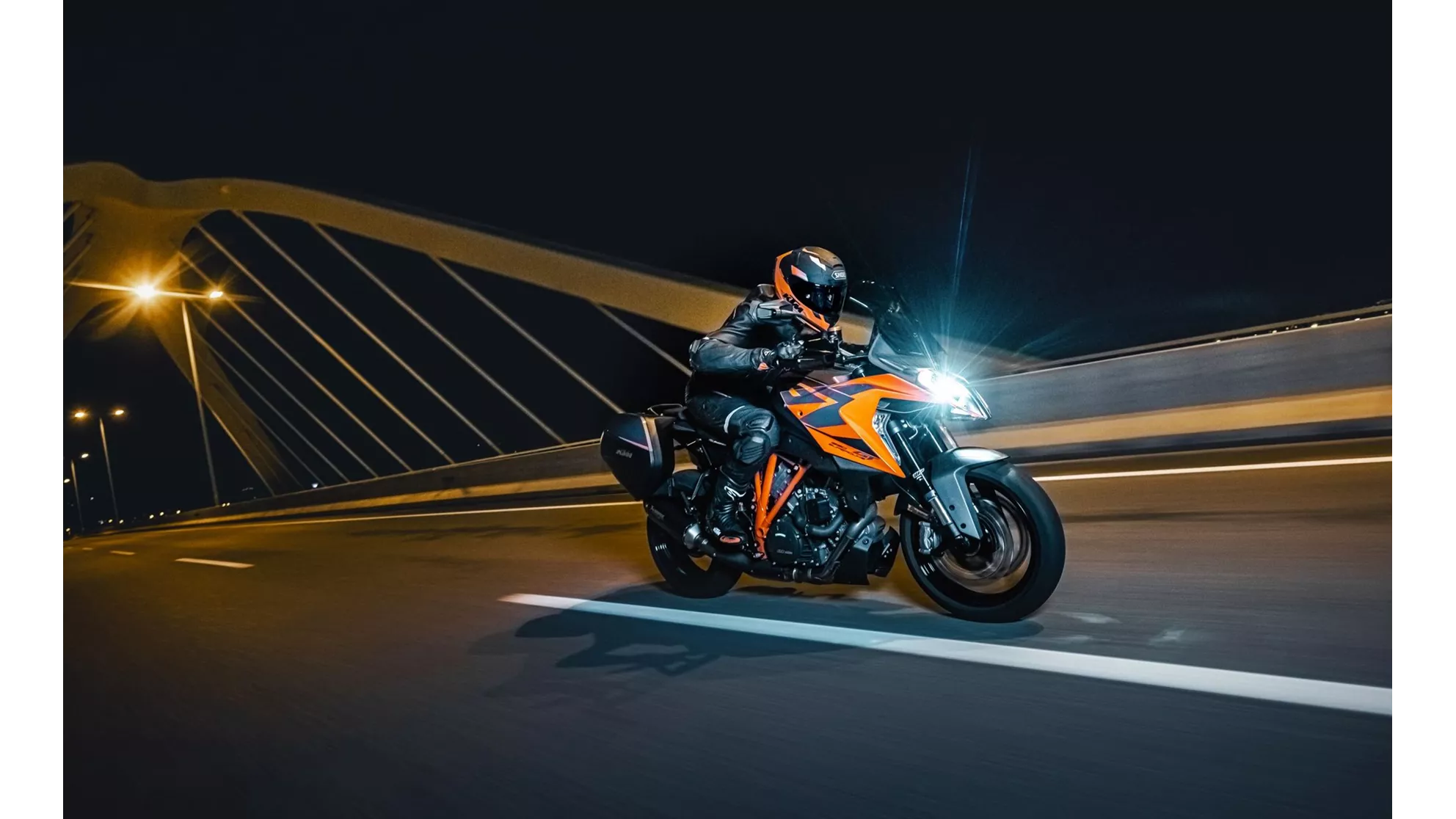 KTM 1290 Super Duke GT - Image 1 KTM 1290 Super Duke GT - Image 1