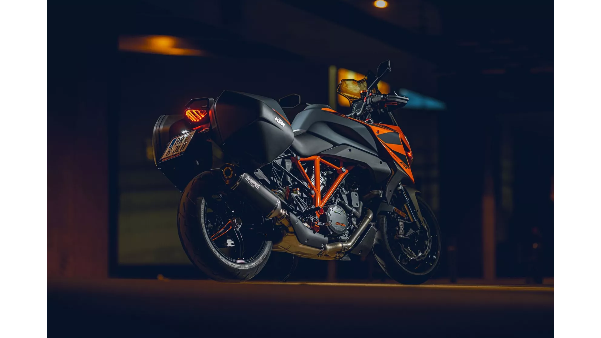 KTM 1290 Super Duke GT - Image 3 KTM 1290 Super Duke GT - Image 3