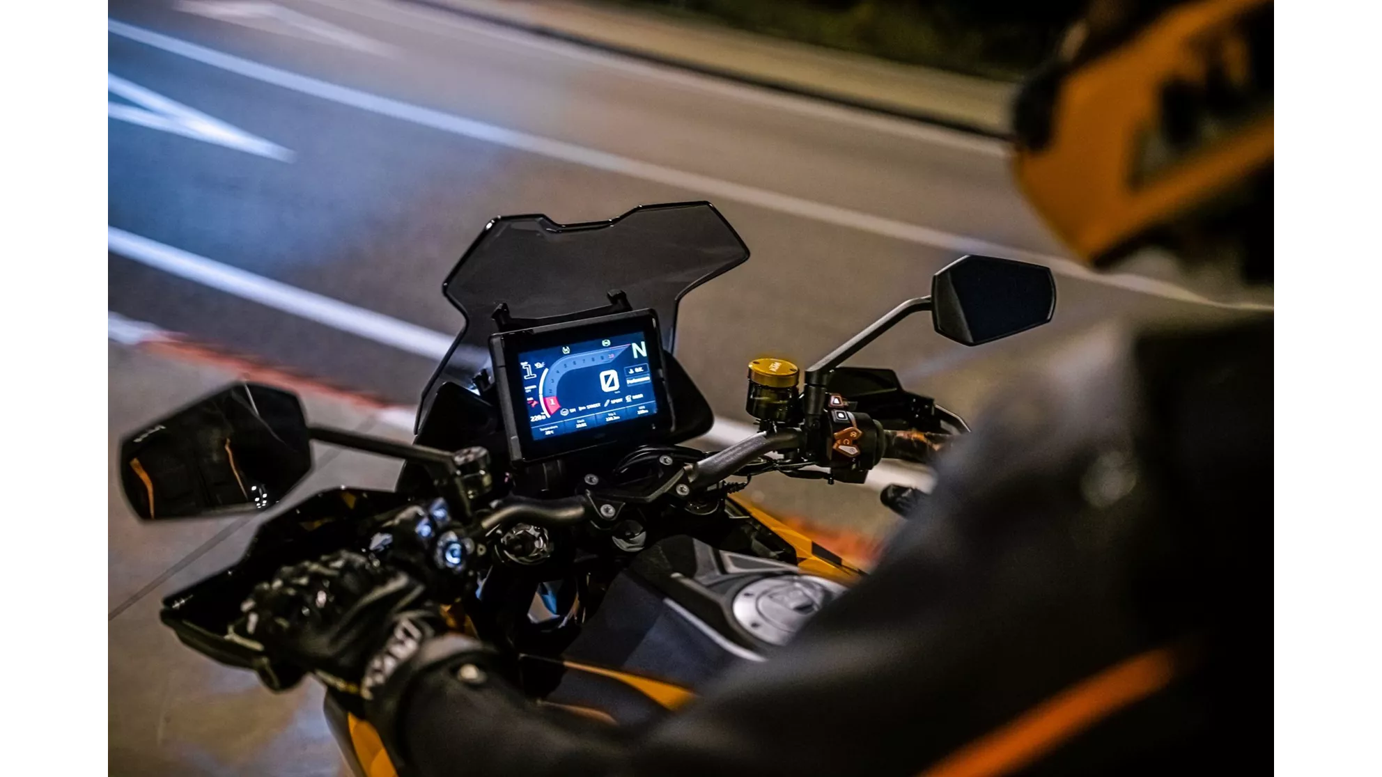 KTM 1290 Super Duke GT - Image 15 KTM 1290 Super Duke GT - Image 15