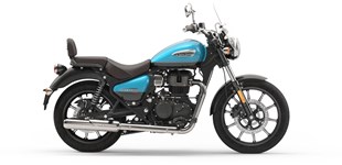 Royal Enfield Continental GT 650 2019 vs Royal Enfield Meteor 350 Supernova 2022