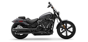 Triumph Speed Twin 1200 2023 vs Harley-Davidson Softail Street Bob 114 FXBBS 2022 Triumph Speed Twin 1200 2023 vs Harley-Davidson Softail Street Bob 114 FXBBS 2022
