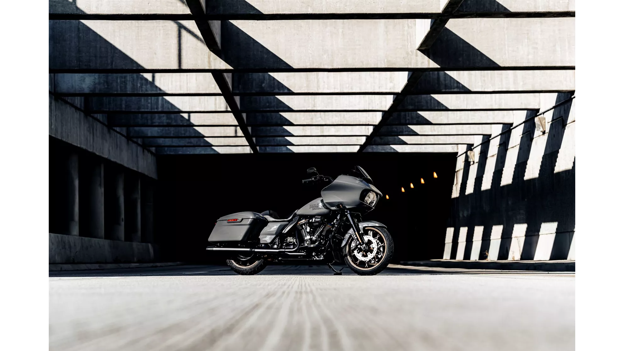 Harley-Davidson Touring Road Glide ST - Image 2 Harley-Davidson Touring Road Glide ST - Image 2