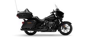 Harley-Davidson Softail Standard FXST 2023 vs Harley-Davidson Touring Electra Glide Ultra Limited FLHTK 2022