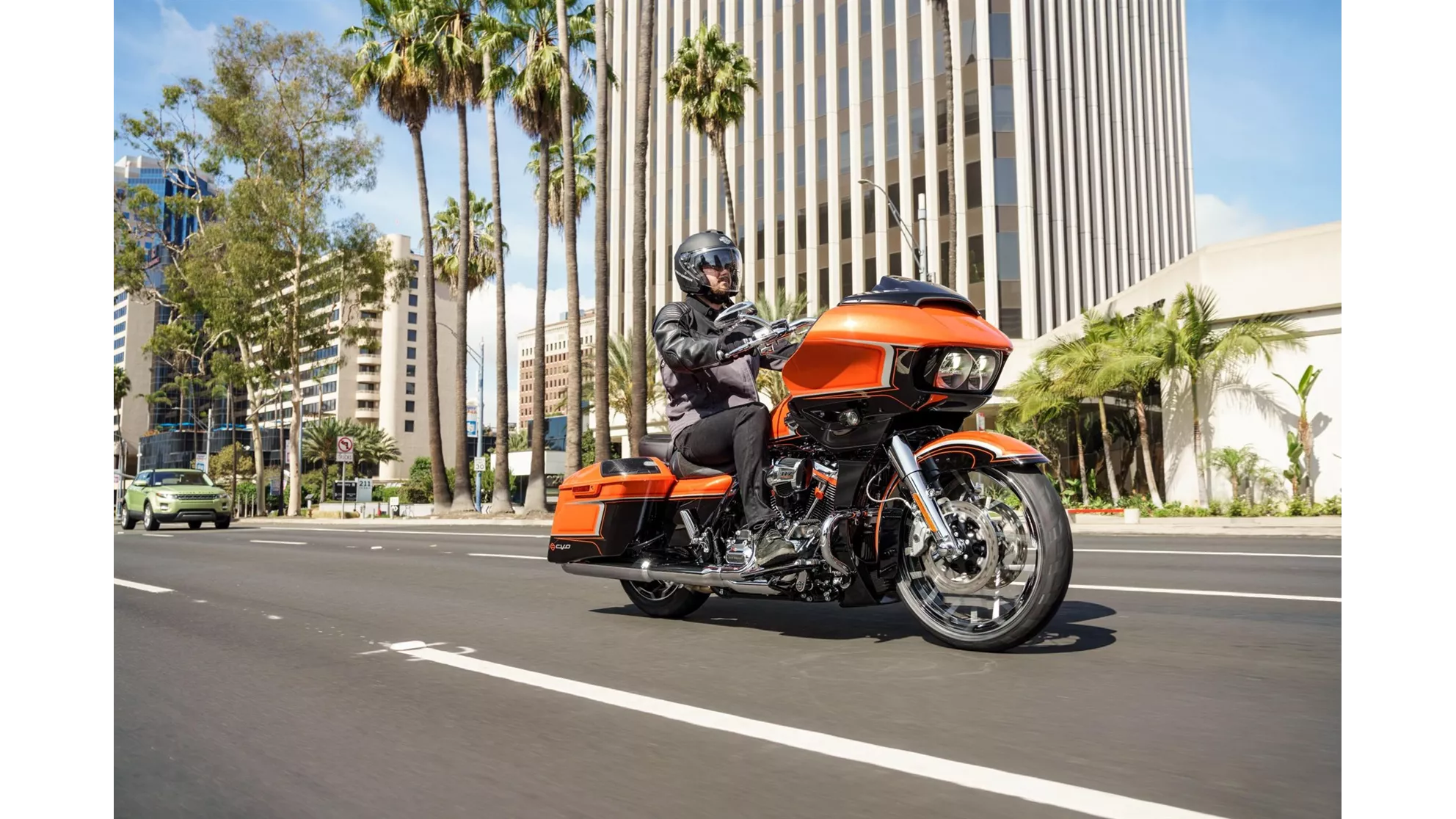 Harley-Davidson CVO Road Glide FLTRXSE - Image 1 Harley-Davidson CVO Road Glide FLTRXSE - Image 1