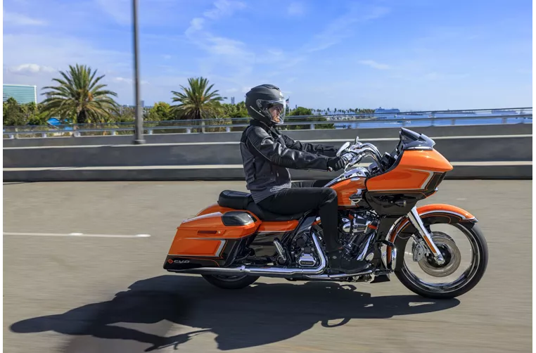 Harley-Davidson CVO Road Glide FLTRXSE  2022