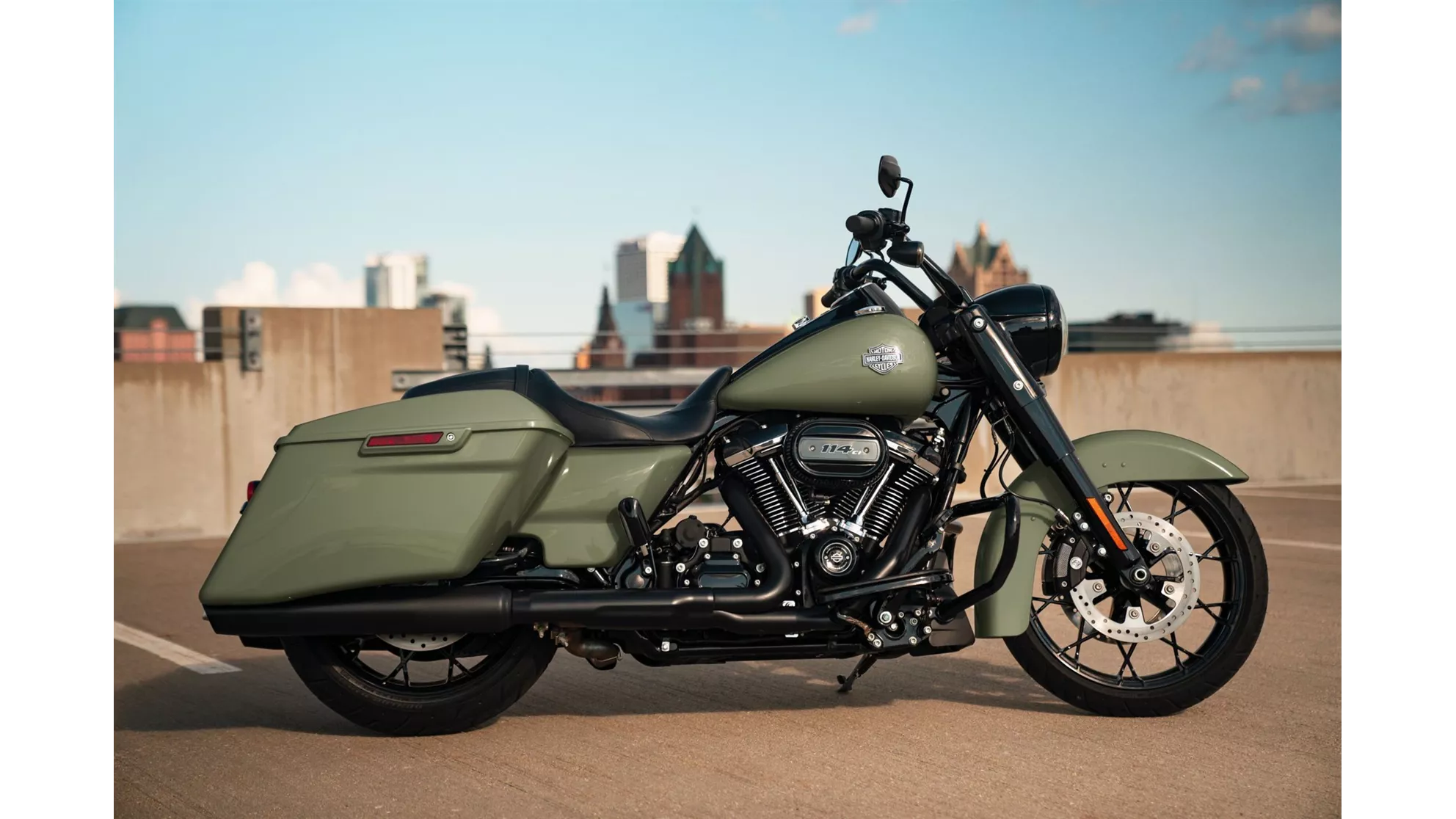 Harley-Davidson Touring Road King Special FLHRXS - Image 2 Harley-Davidson Touring Road King Special FLHRXS - Image 2