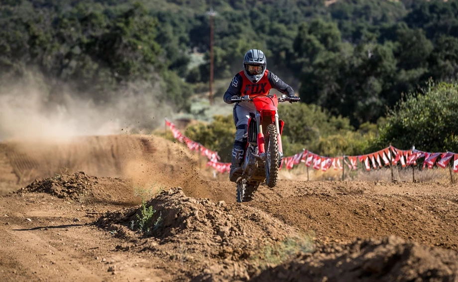 Honda CRF450R Bild 6: Honda CRF450R