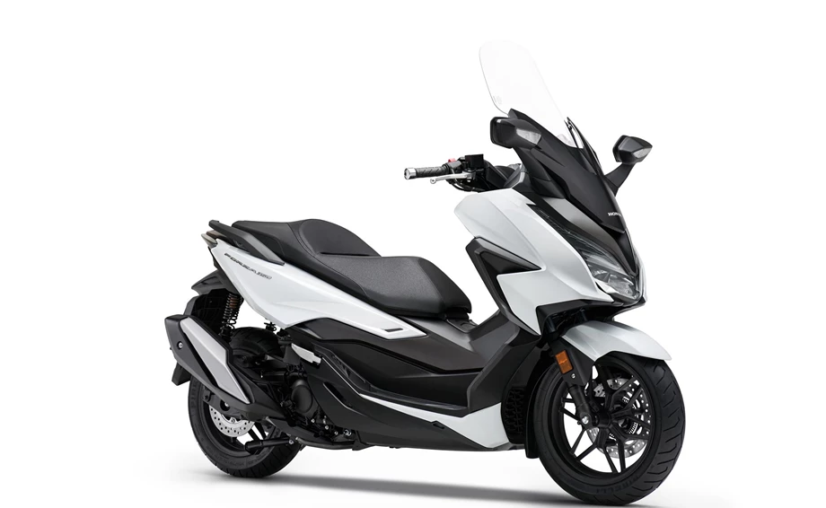 Honda Forza 350 Bild 37: Honda Forza 350