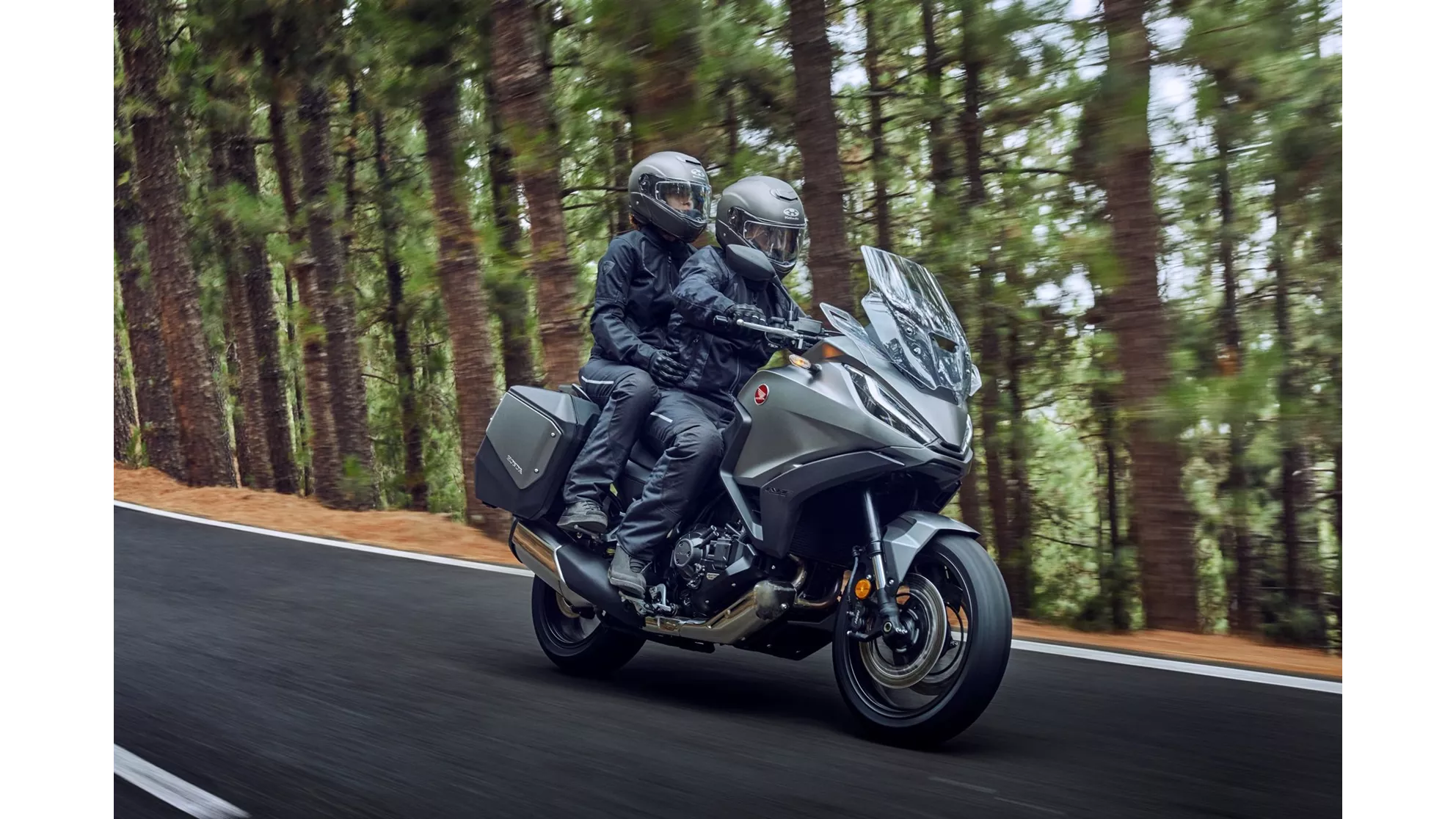 Honda NT1100 - Image 13 Honda NT1100 - Image 13