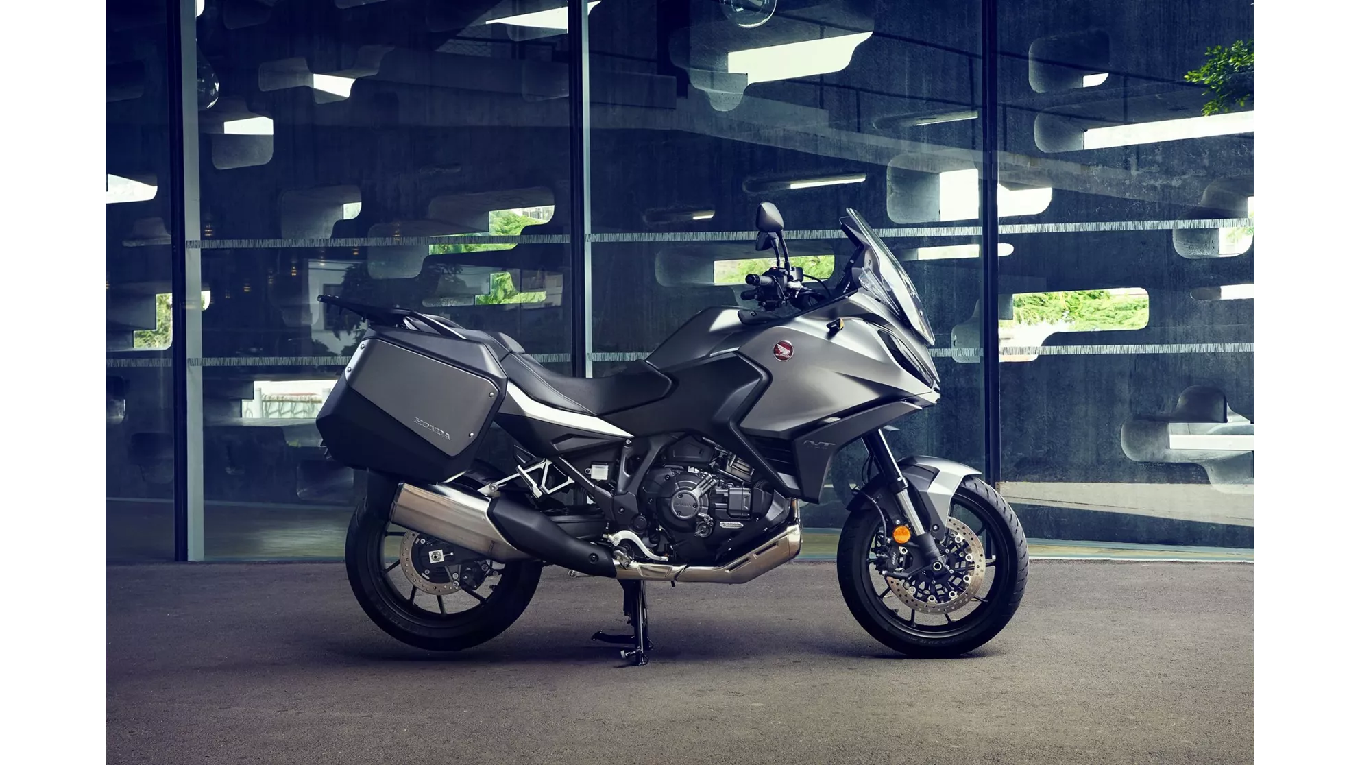 Honda NT1100 - Image 18 Honda NT1100 - Image 18