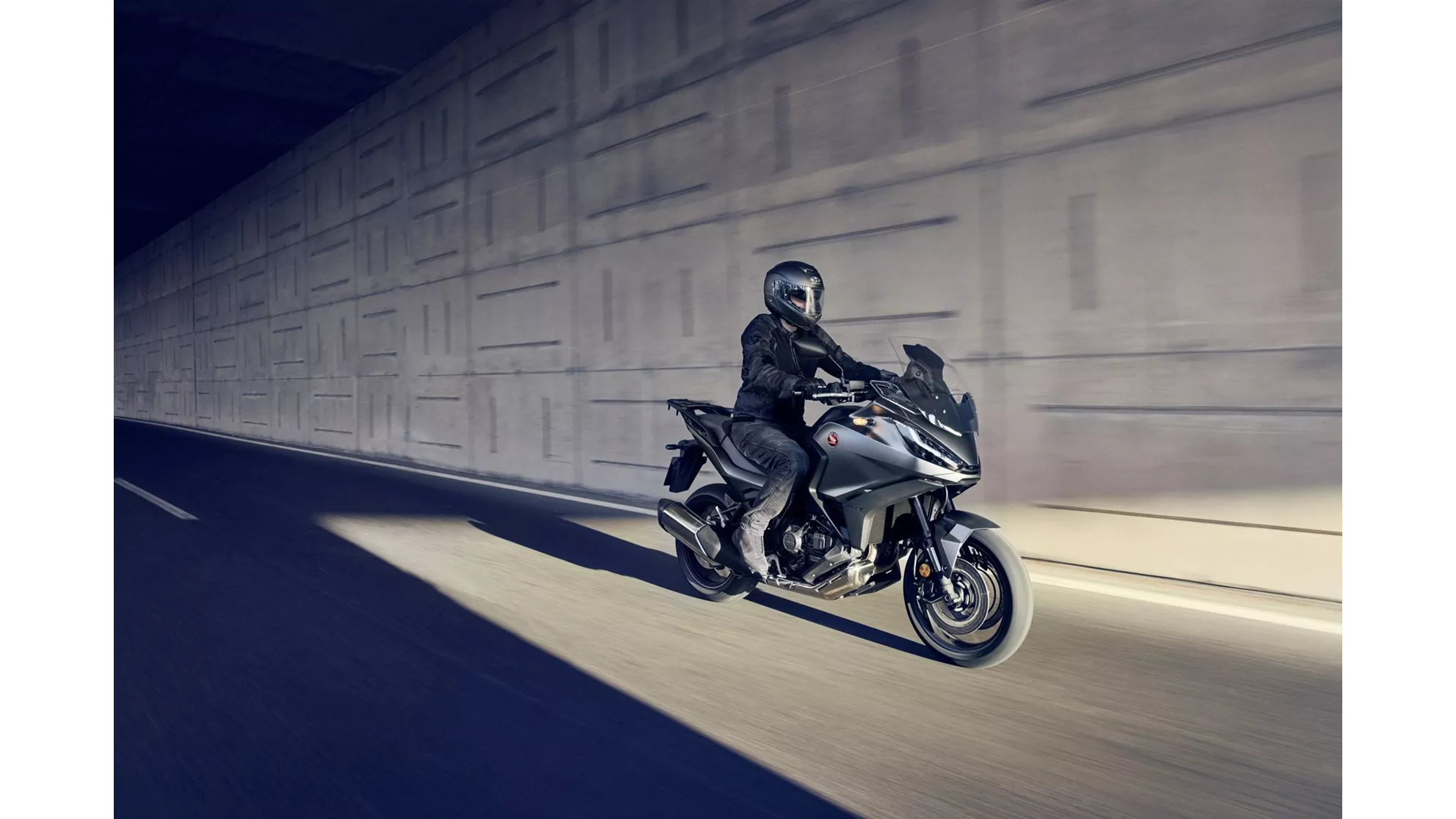 Honda NT1100 DCT - Image 1 Honda NT1100 DCT - Image 1