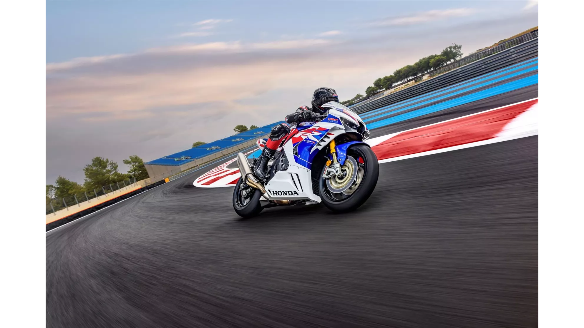 Honda Fireblade 30th Anniversary - Image 2 Honda Fireblade 30th Anniversary - Image 2