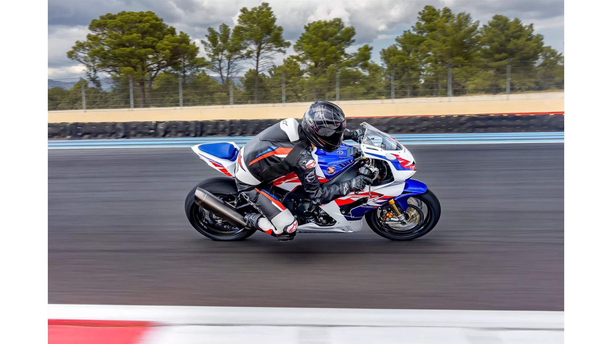 Honda Fireblade 30th Anniversary - Image 1 Honda Fireblade 30th Anniversary - Image 1
