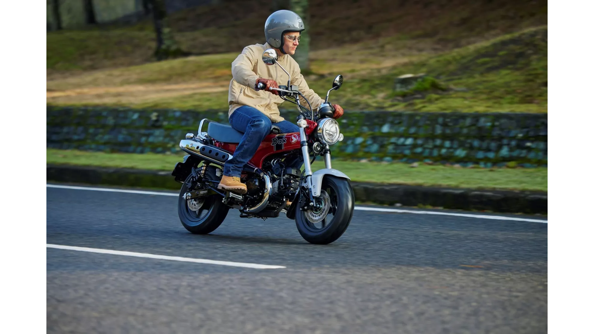 Honda Dax 125 - Image 1 Honda Dax 125 - Image 1