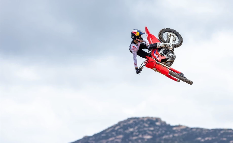 Honda CRF250R Bild 6: Honda CRF250R