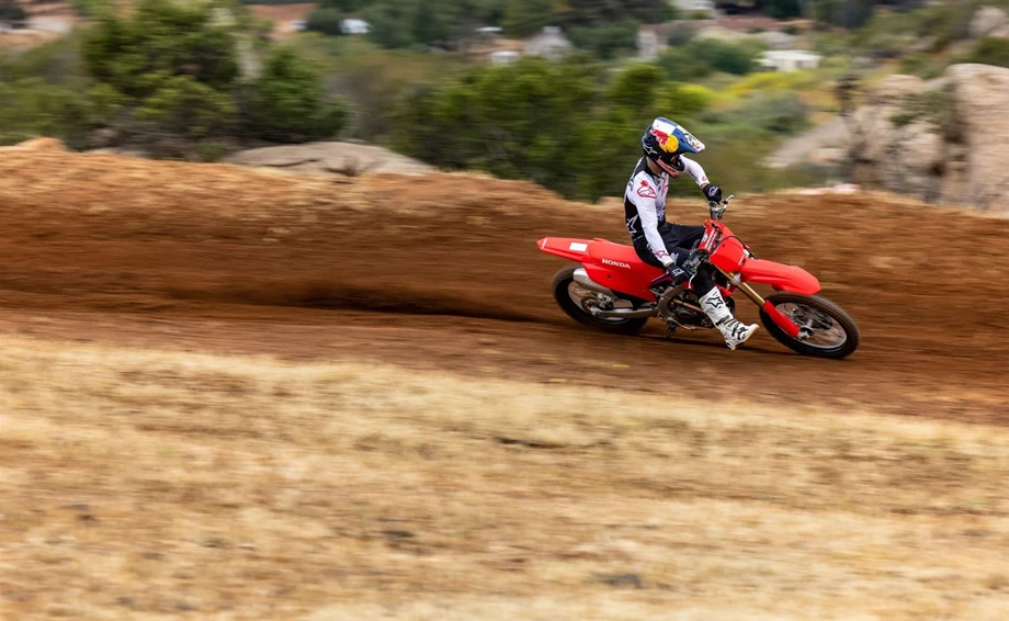 Honda CRF250R Bild 5: Honda CRF250R