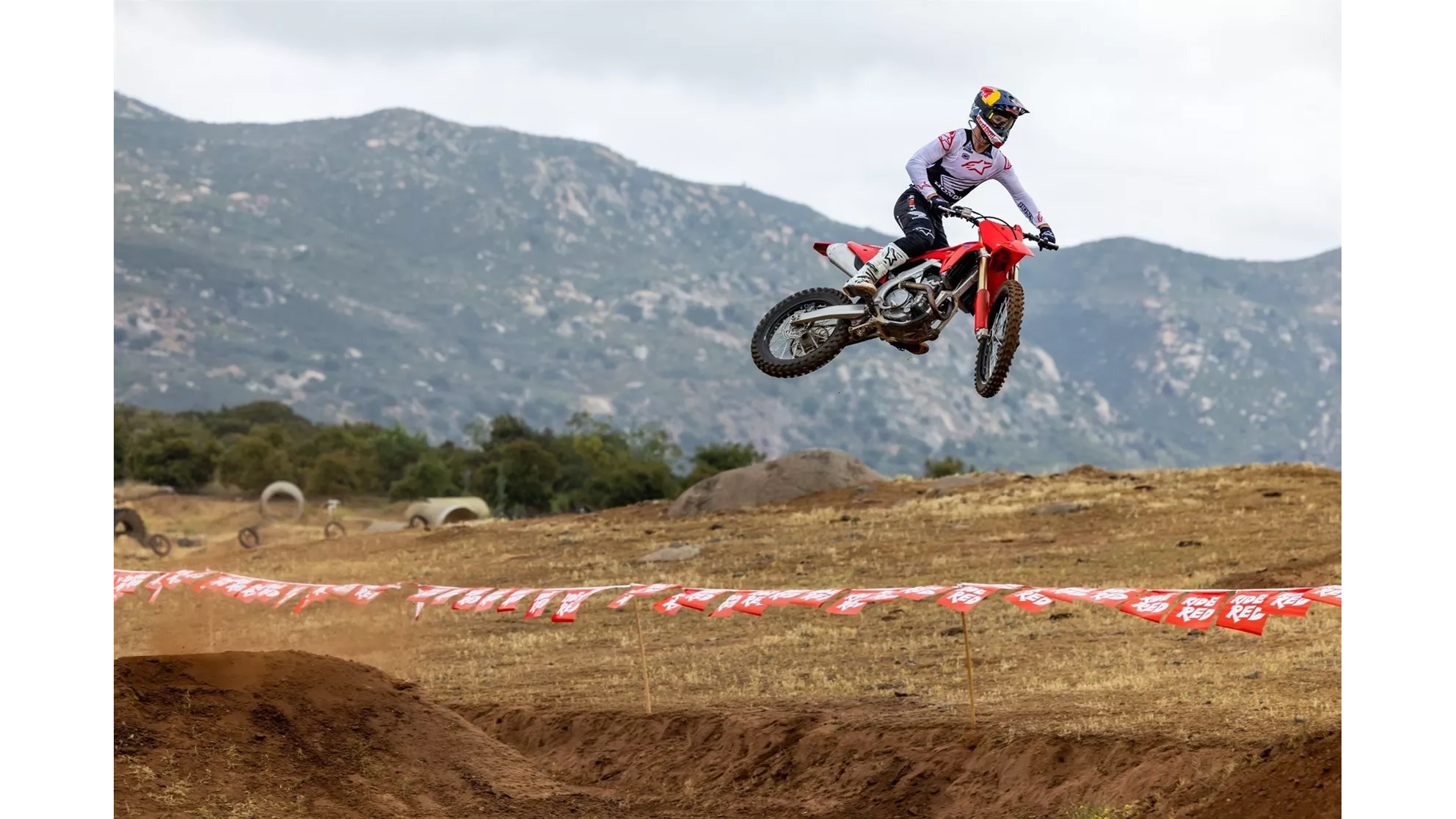 Honda CRF250R - Image 1 Honda CRF250R - Image 1