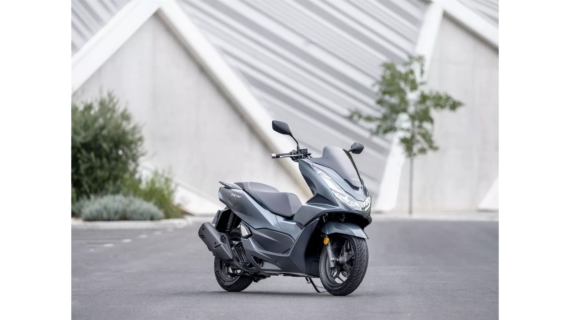 Honda PCX125 - Image 2 Honda PCX125 - Image 2