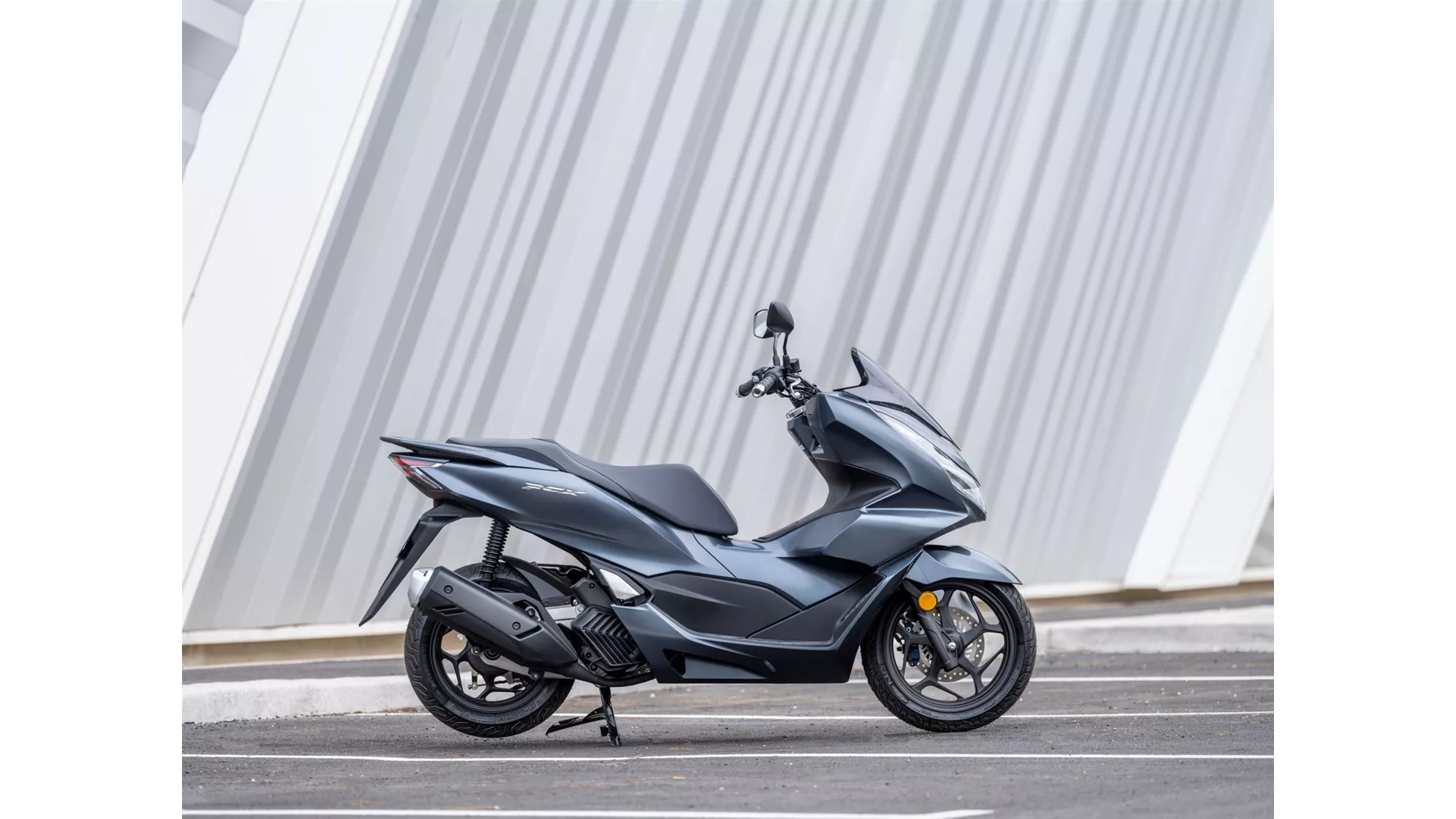 Honda PCX125 - Image 4 Honda PCX125 - Image 4