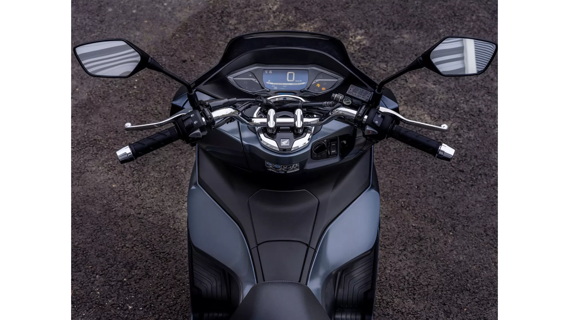 Honda PCX125 - Image 5 Honda PCX125 - Image 5