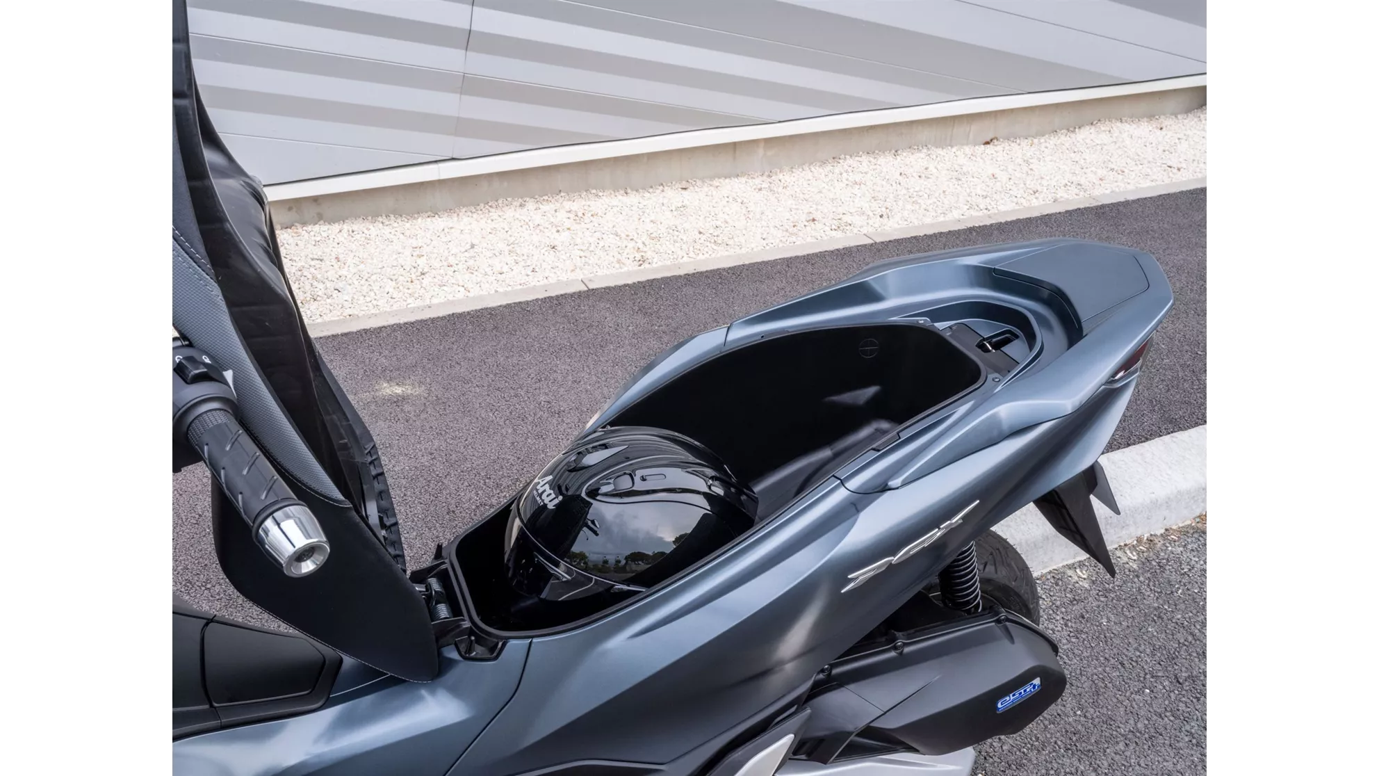 Honda PCX125 - Image 7 Honda PCX125 - Image 7