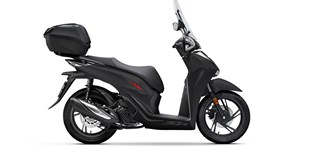 Honda SH150i 2022 vs Piaggio Medley S 125 ie IGET 2019