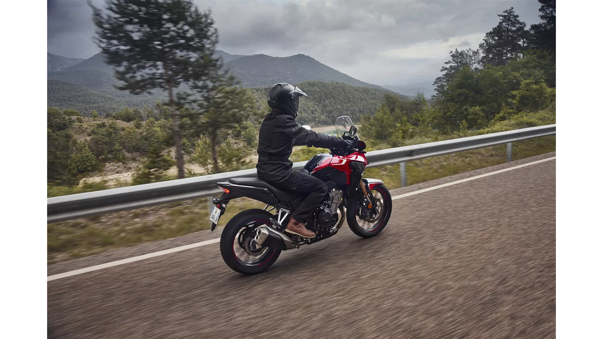 Honda CB500X - Image 12 Honda CB500X - Image 12