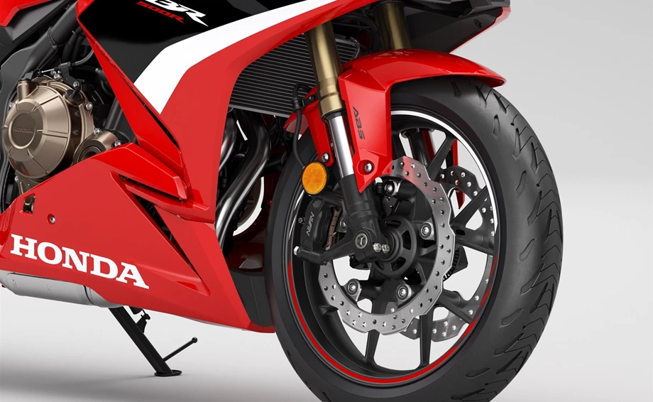 Honda CBR500R Bild 7: Honda CBR500R