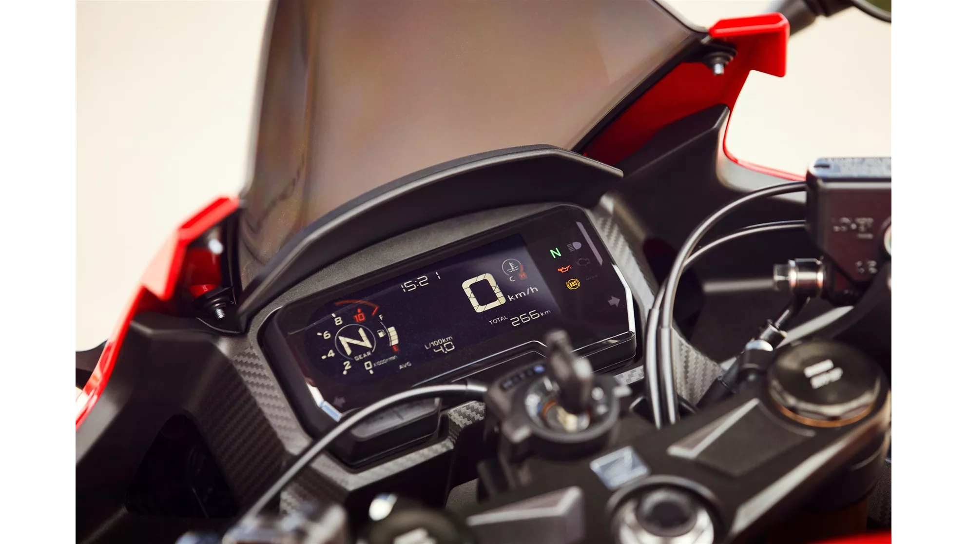 Honda CBR500R - Image 8 Honda CBR500R - Image 8