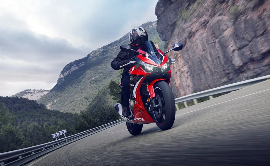 Honda CBR500R Bild 11: Honda CBR500R