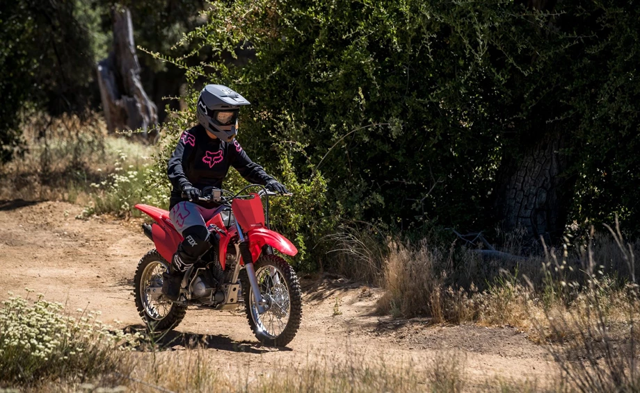 Honda CRF125F Bild 5: Honda CRF125F