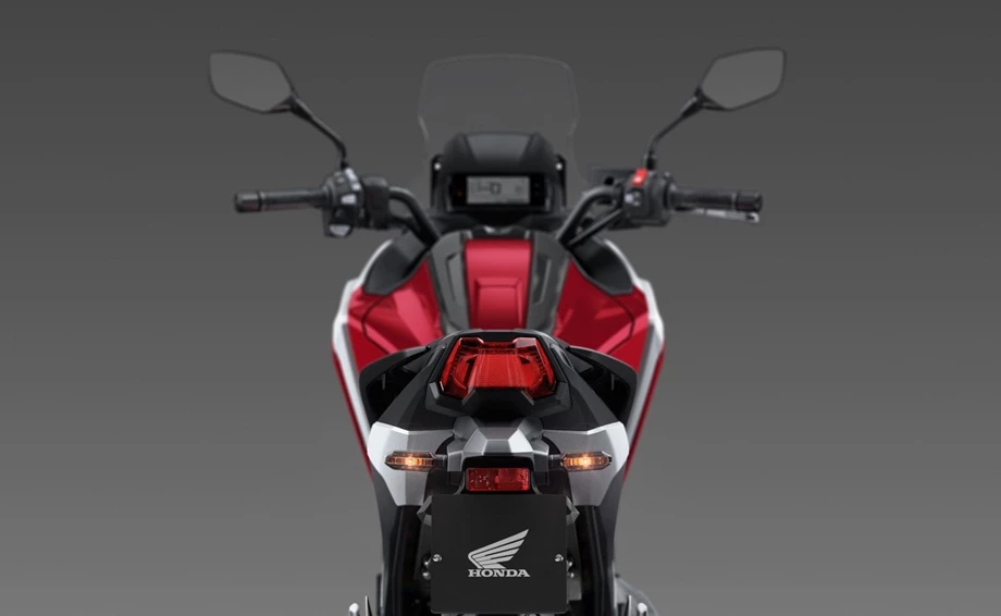 Honda NC750X Bild 4: Honda NC750X
