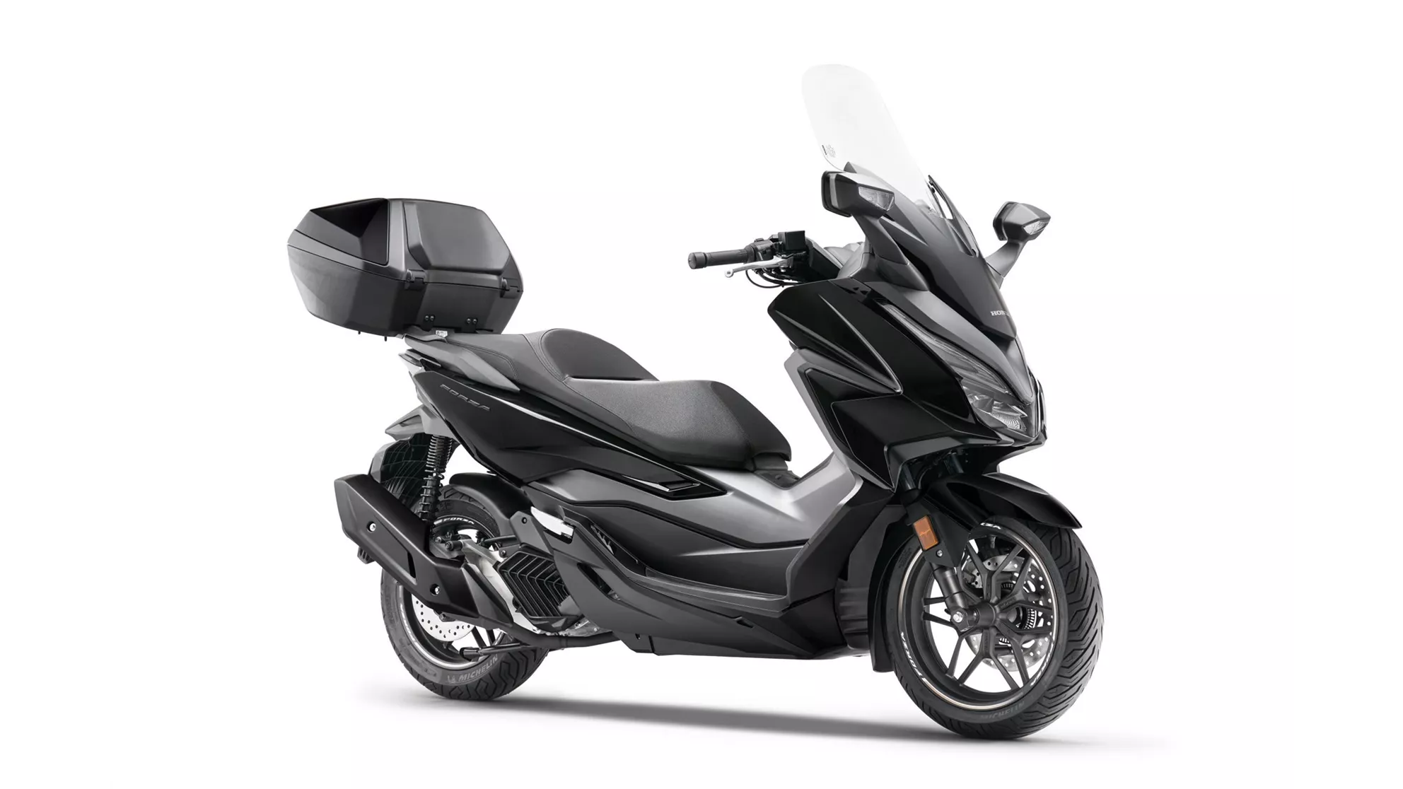Honda Forza 125 - Image 15 Honda Forza 125 - Image 15