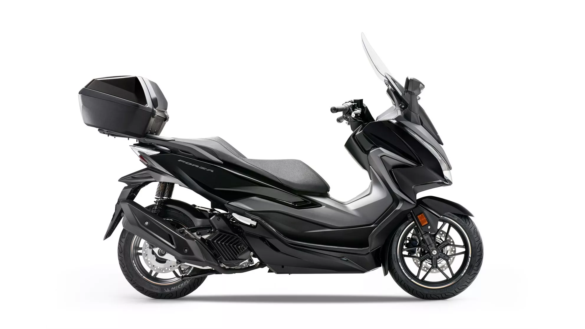 Honda Forza 125 - Image 16 Honda Forza 125 - Image 16