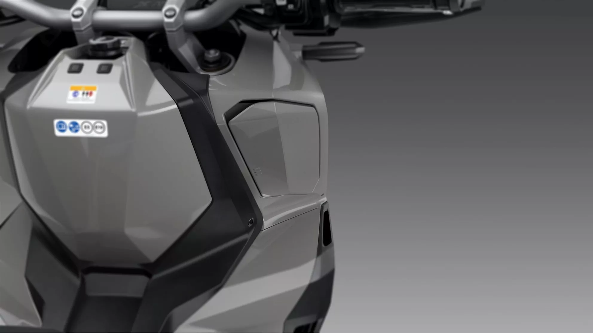 Honda X-ADV - Image 11 Honda X-ADV - Image 11