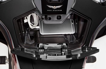 Honda GL 1800 Goldwing Tour 2022 - Bild 15